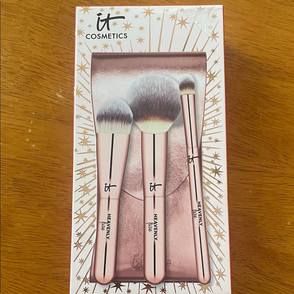 IT Cosmetics Heavenly Luxe Brush On-The-Go Trio